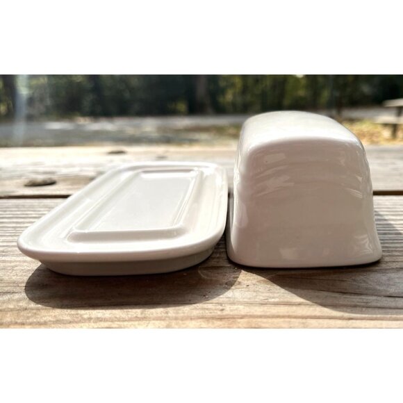 Pfaltzgraff Gazebo White Stoneware Covered Butter Dish - Picture 3 of 13